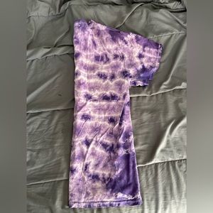 Graphic T-Shirt / Size - SM / RUE 21